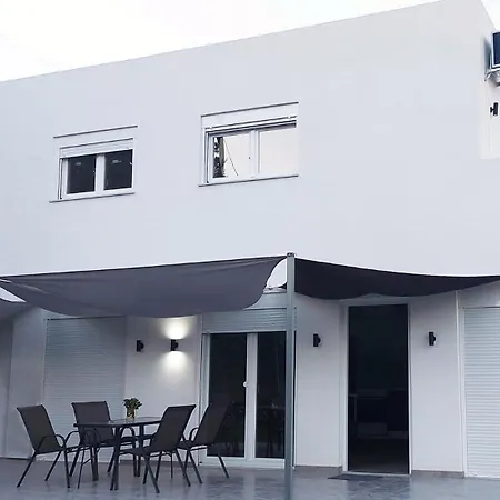 Holiday home Chris House - ξυλόκαστρο