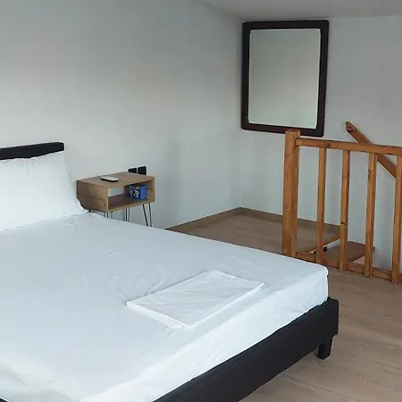 Holiday home Chris House - ξυλόκαστρο *